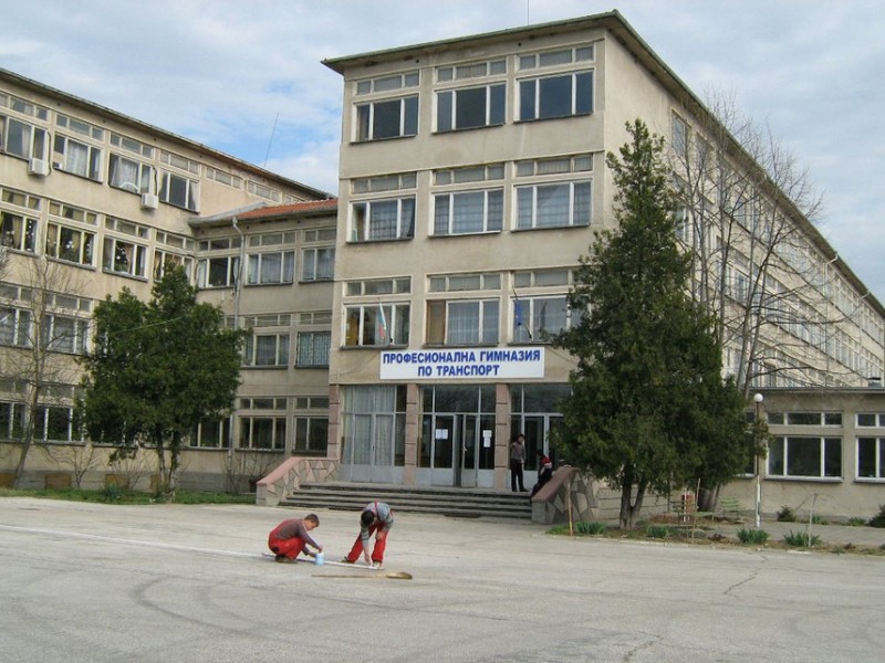 ПРОФЕСИОНАЛНА ГИМНАЗИЯ ПО ТРАНСПОРТ, Село Виноградец