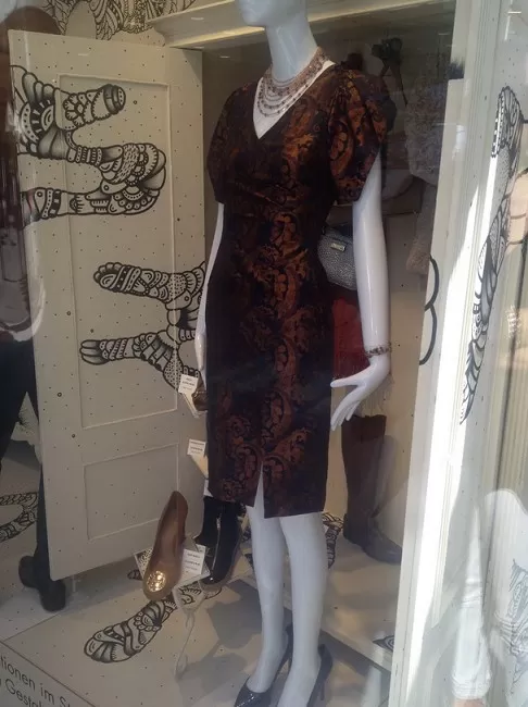 студио Севал софия - бутикова рокля от Нели Стил